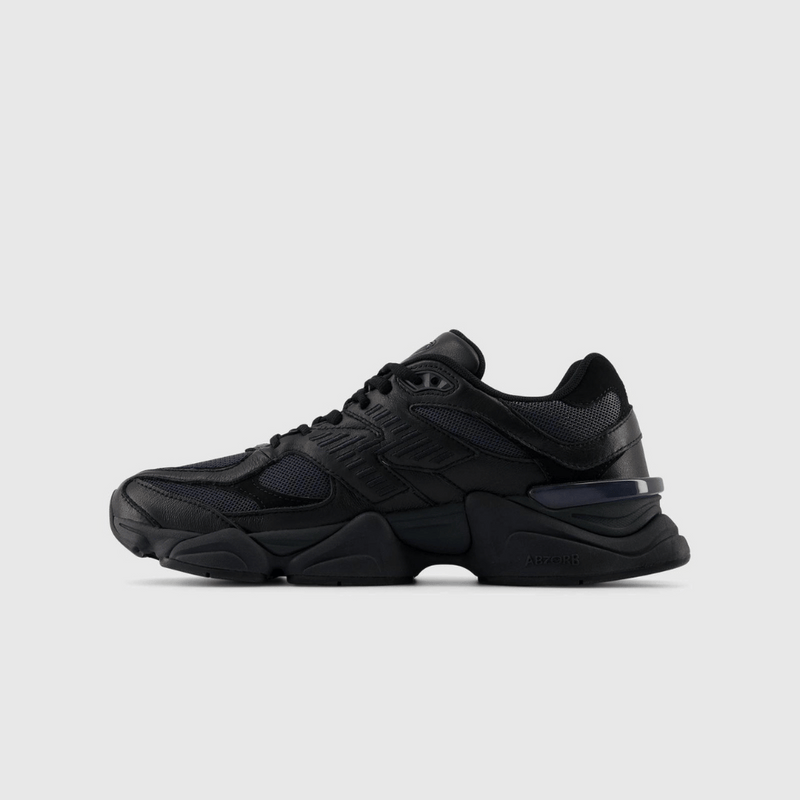 New Balance 9060 Triple Black